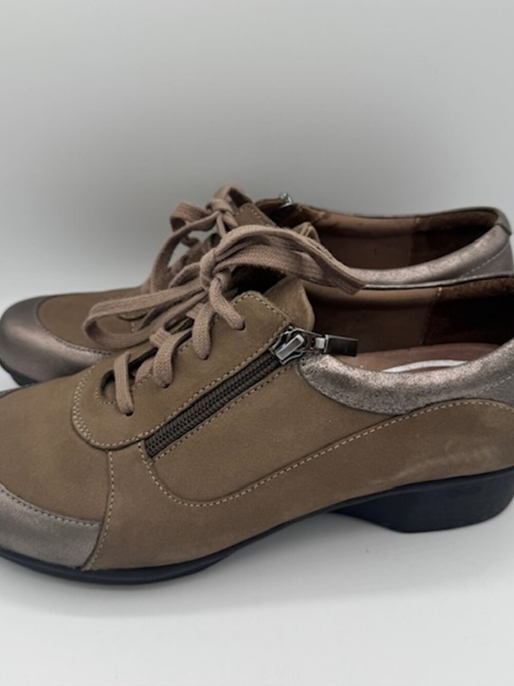 Dansko Loretta Taupe Leather & Metallic Zip Oxford Shoes Women's US 9.5 EU 40